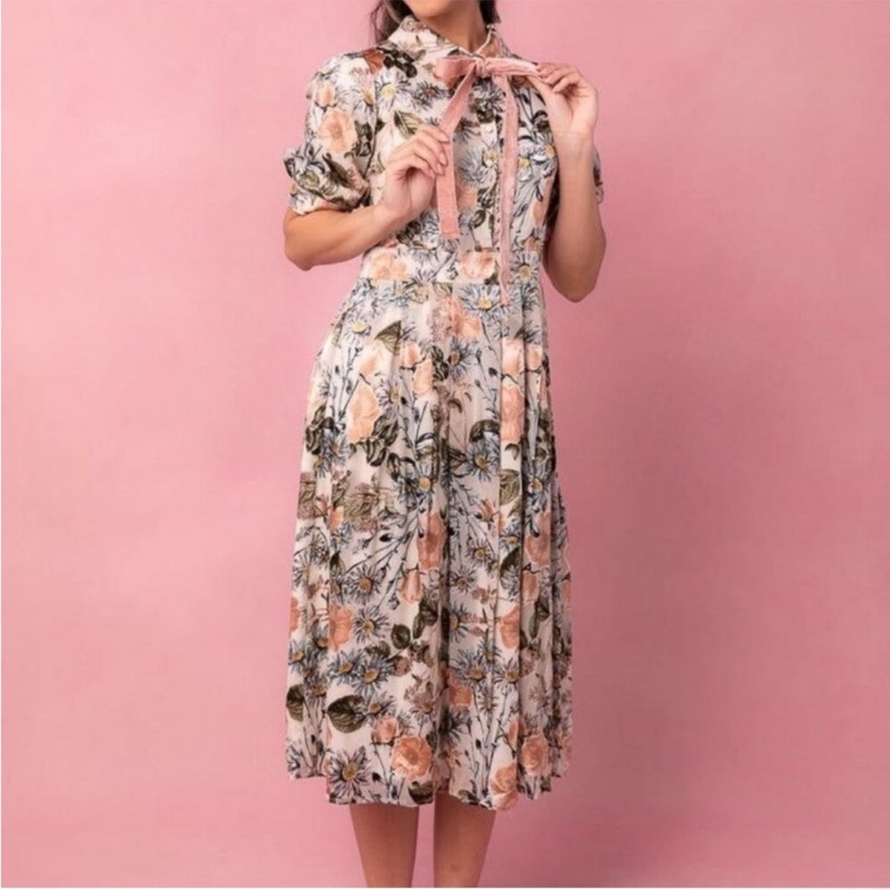 Ivy City Co Pink Floral Tie-Neck Midi Dress